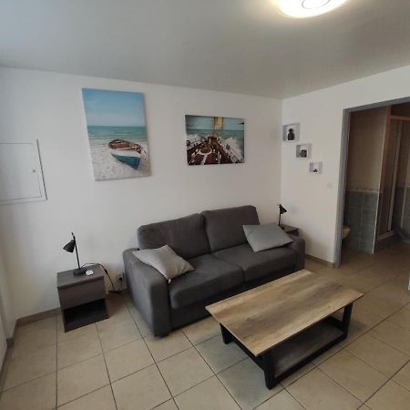 Studio 2 Personnes En Centre Ville Saint-Pierre-de-Plesguen Екстер'єр фото